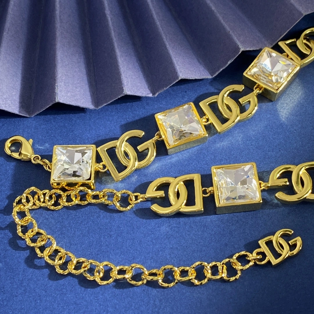 Barbara-- 4o835& 103.3g necklace item : E-S092J3043H